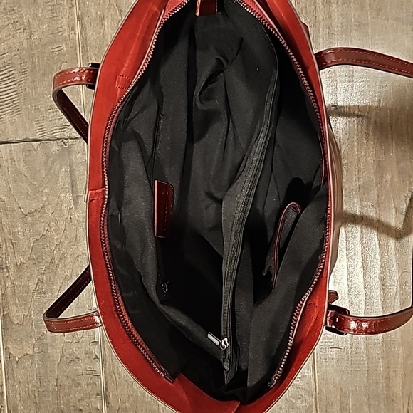 Kattee Dark Lipstick Red Leather Hand Bag - Picture 6 of 6